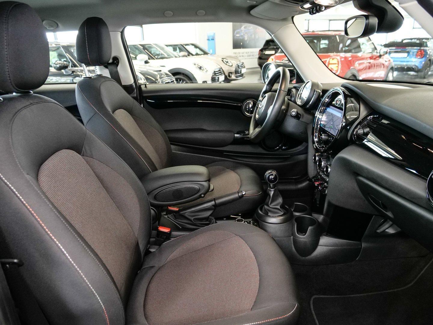 MINI Cooper 3-Türer – Bild 12