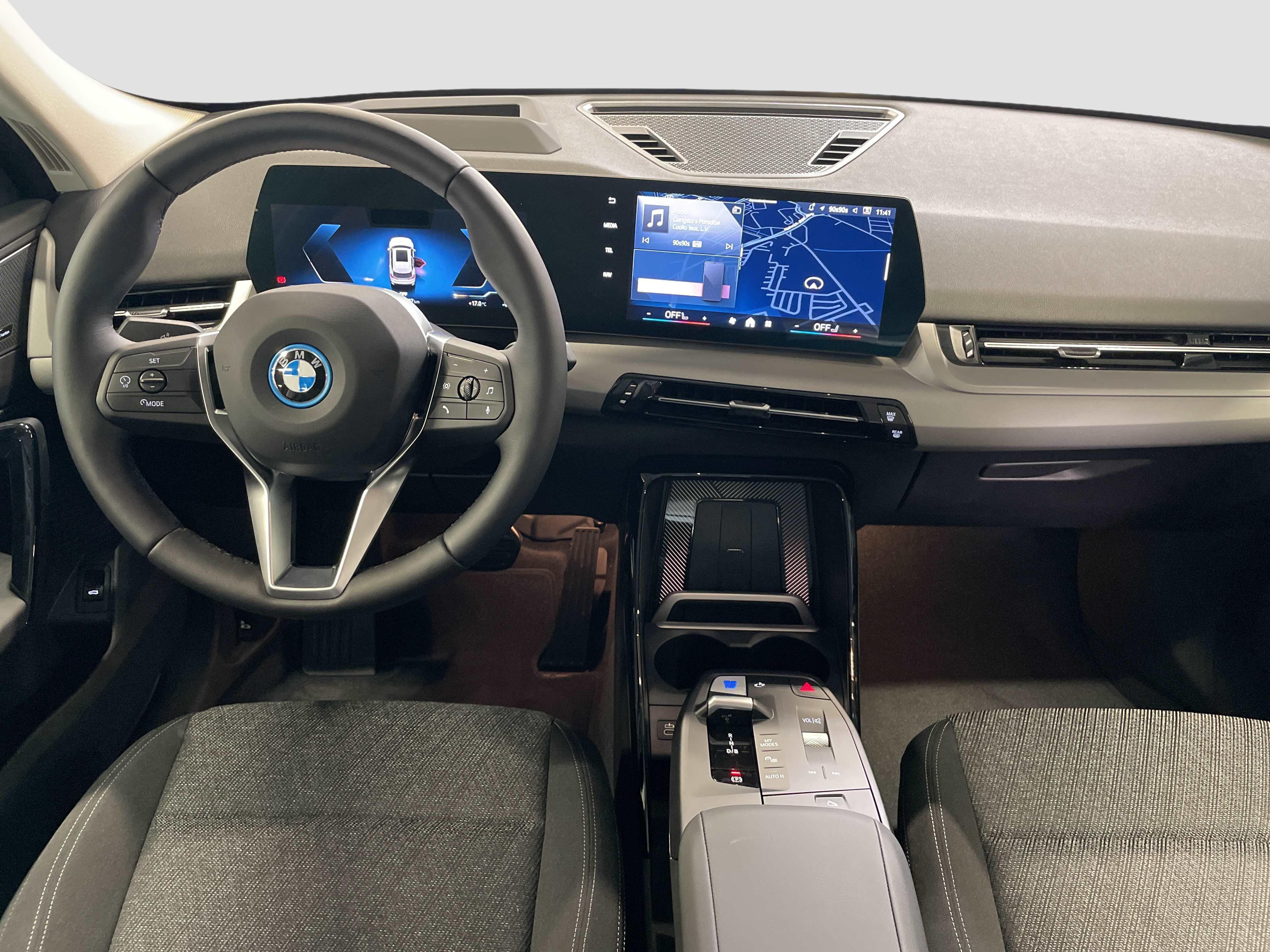 BMW iX1 – Bild 13