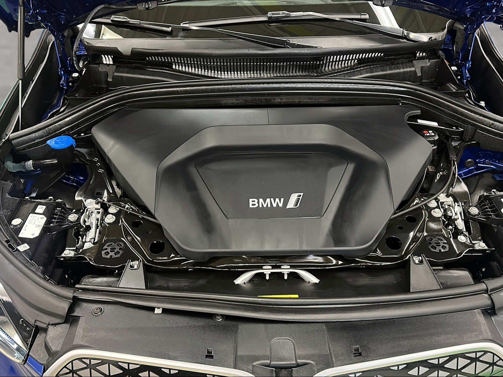 BMW iX1 – Bild 7