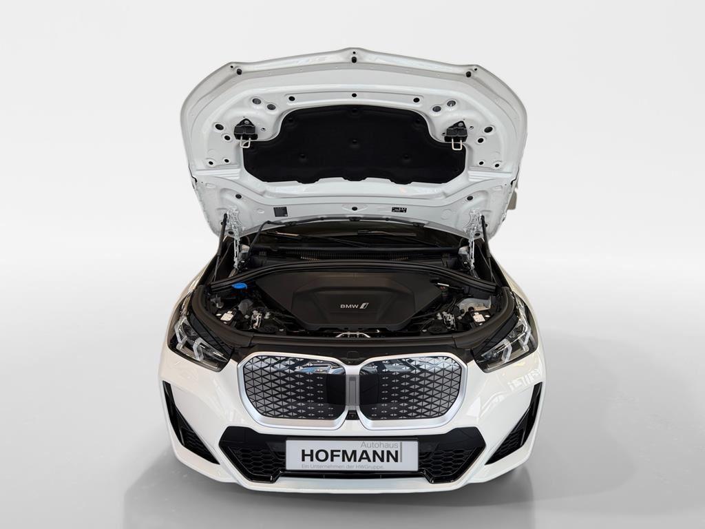 BMW iX1 – Bild 18