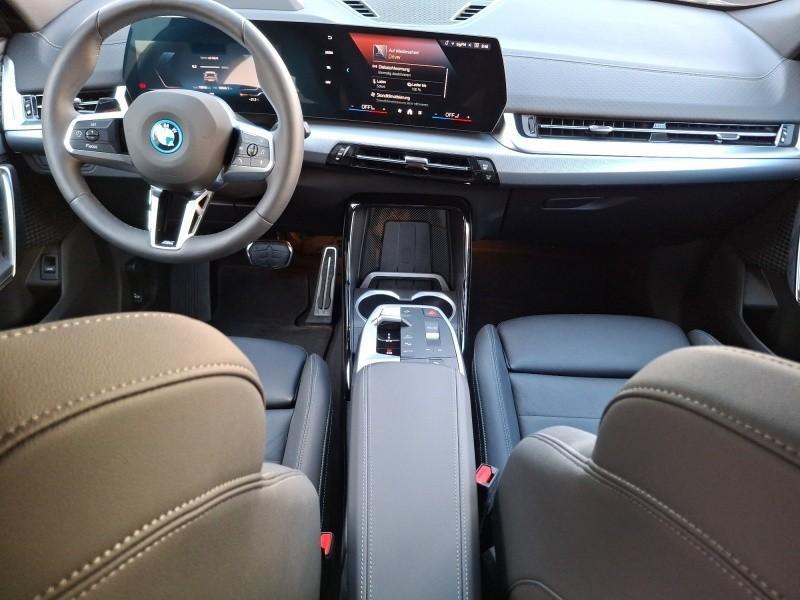 BMW iX2 – Bild 6