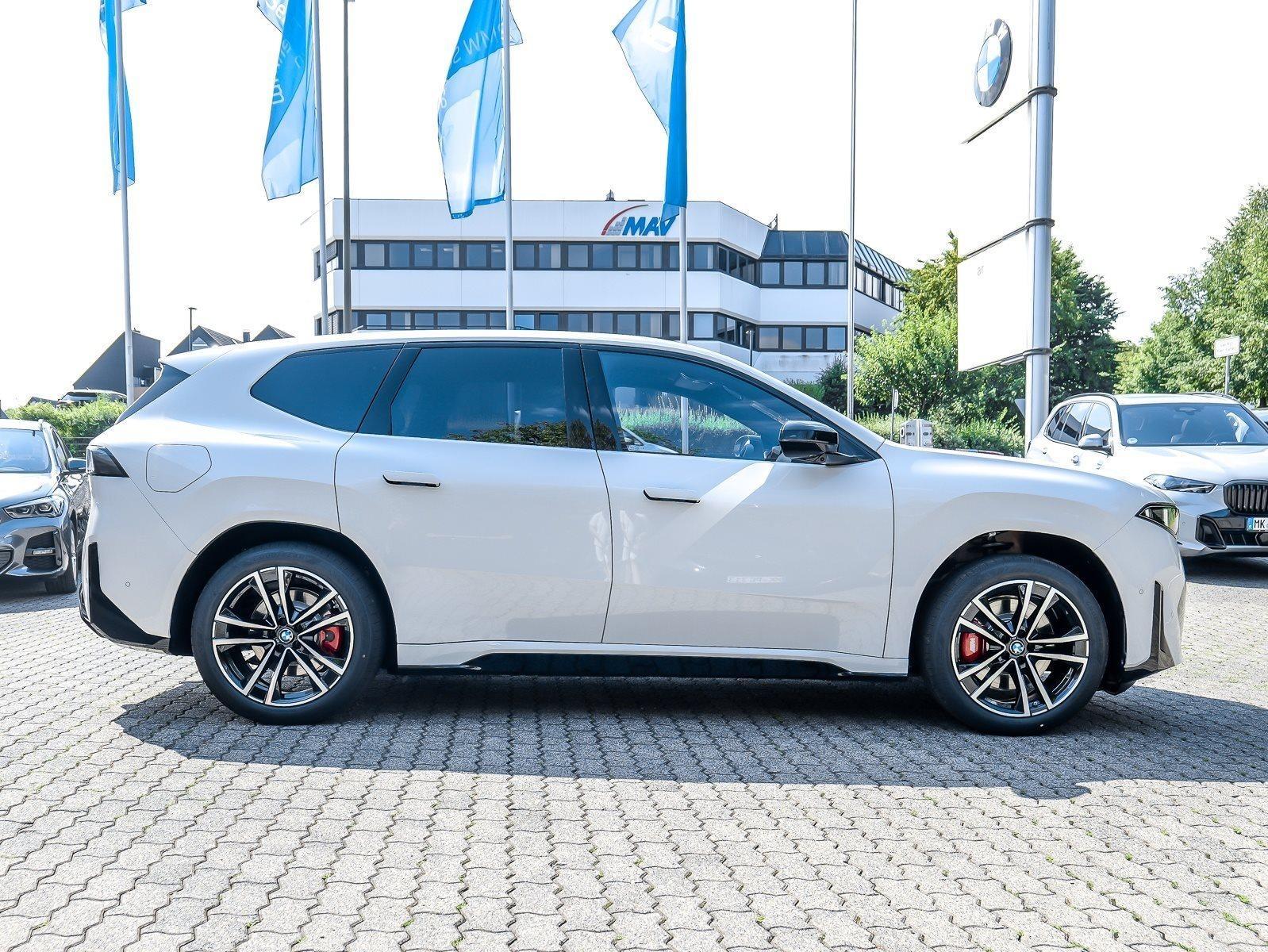 BMW iX3 – Bild 27