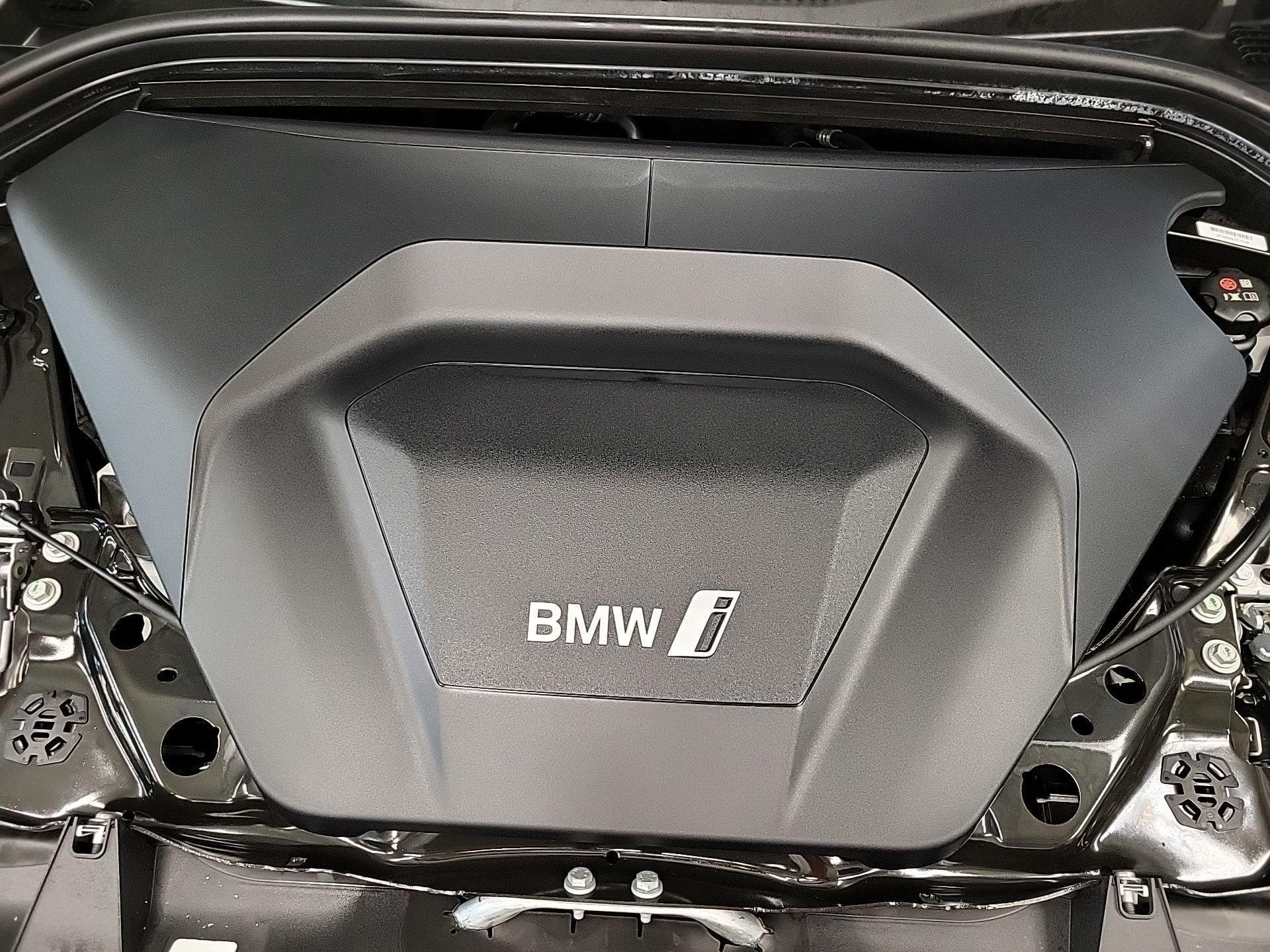BMW iX1 – Bild 16