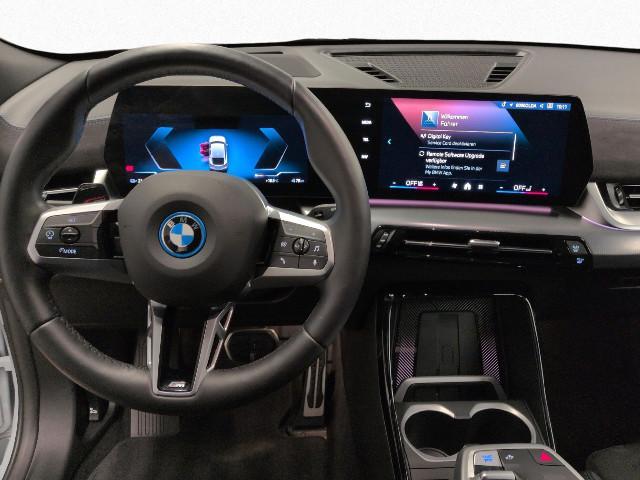 BMW iX2 – Bild 10