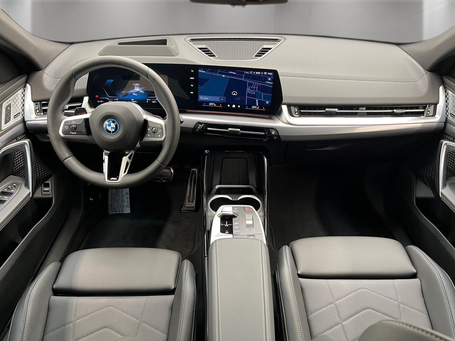 BMW iX2 – Bild 17