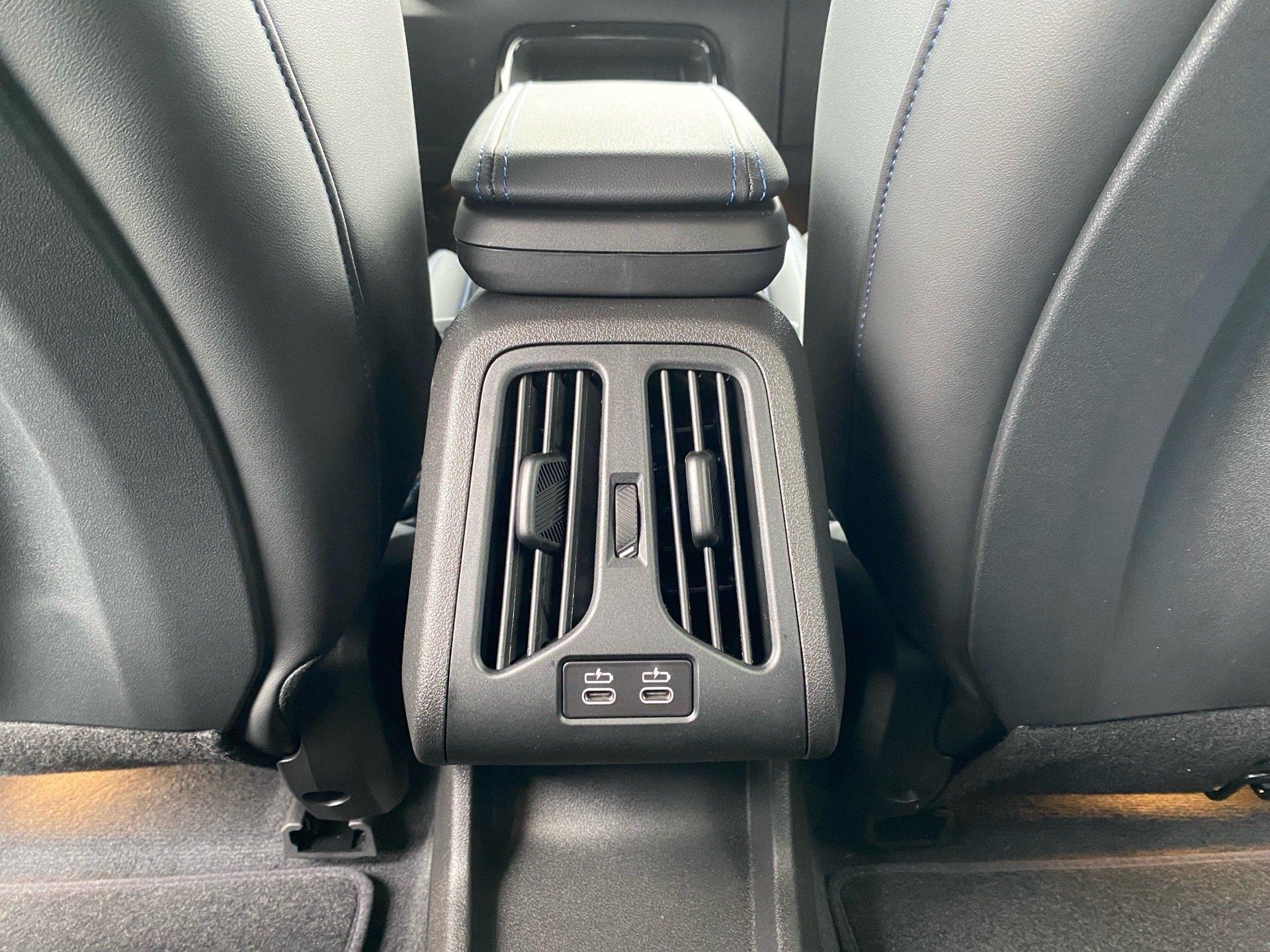 BMW iX2 – Bild 10