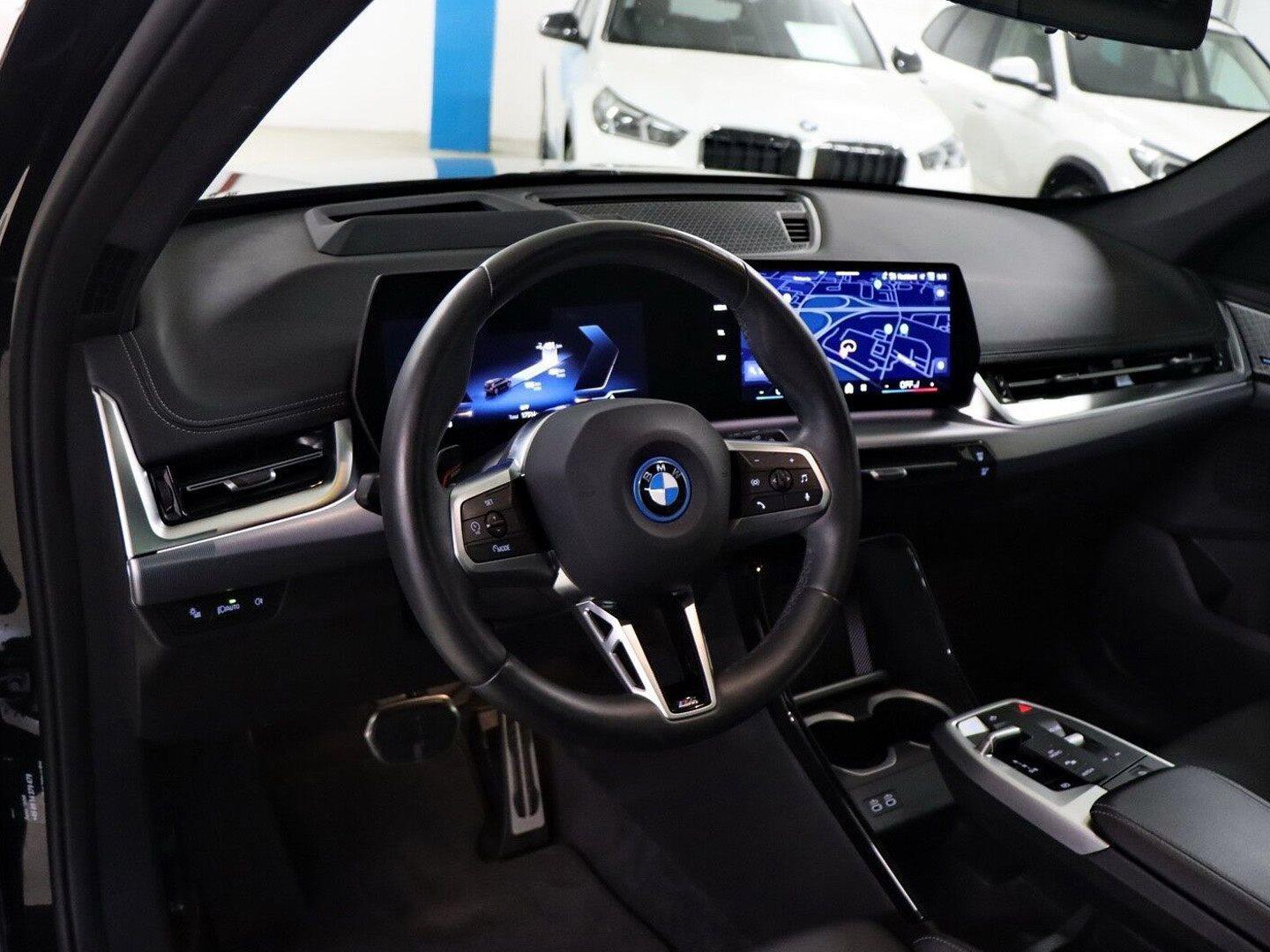 BMW iX1 – Bild 14