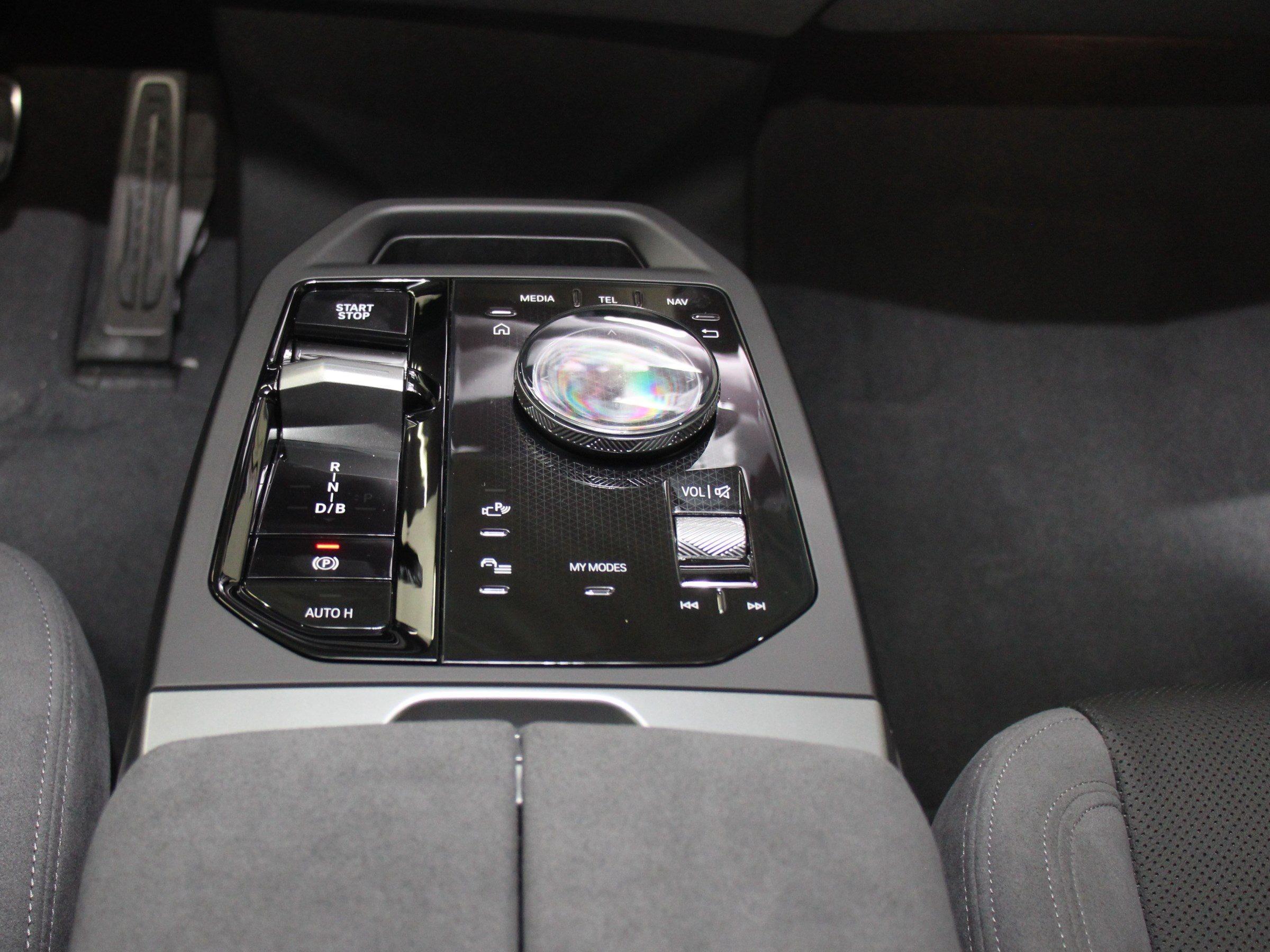 BMW iX – Bild 7