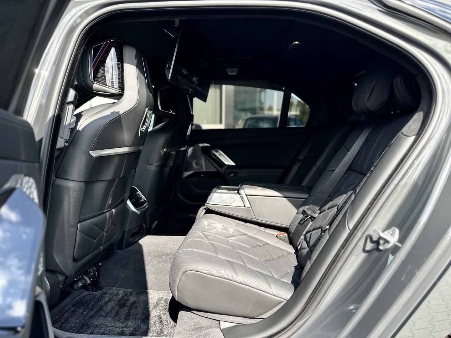 BMW 7er – Bild 24
