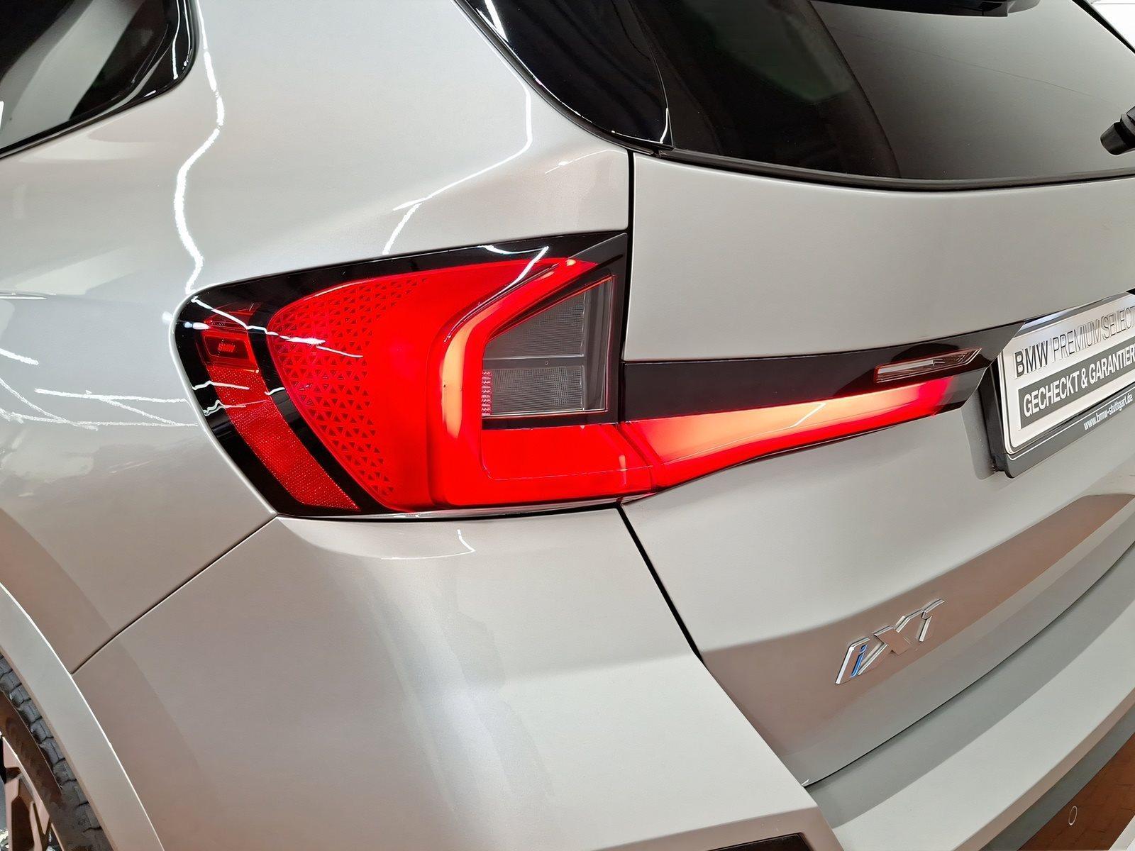 BMW iX1 – Bild 22