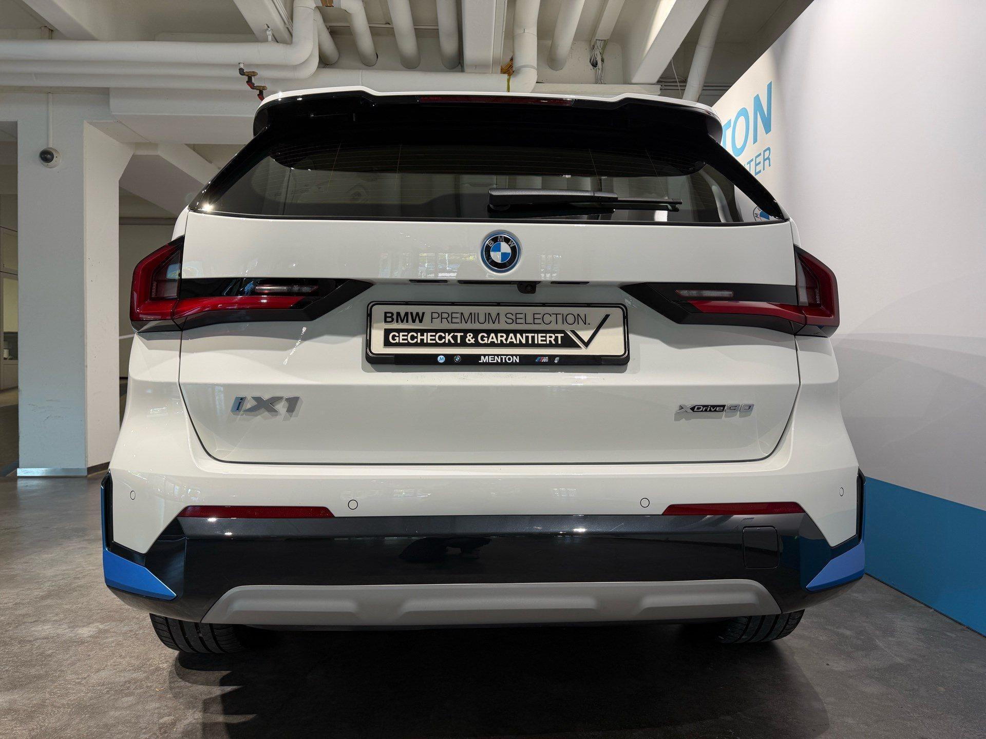 BMW iX1 – Bild 12