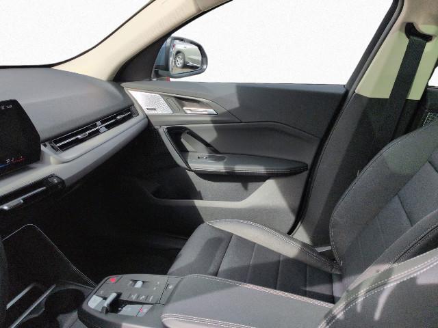 BMW iX2 – Bild 15