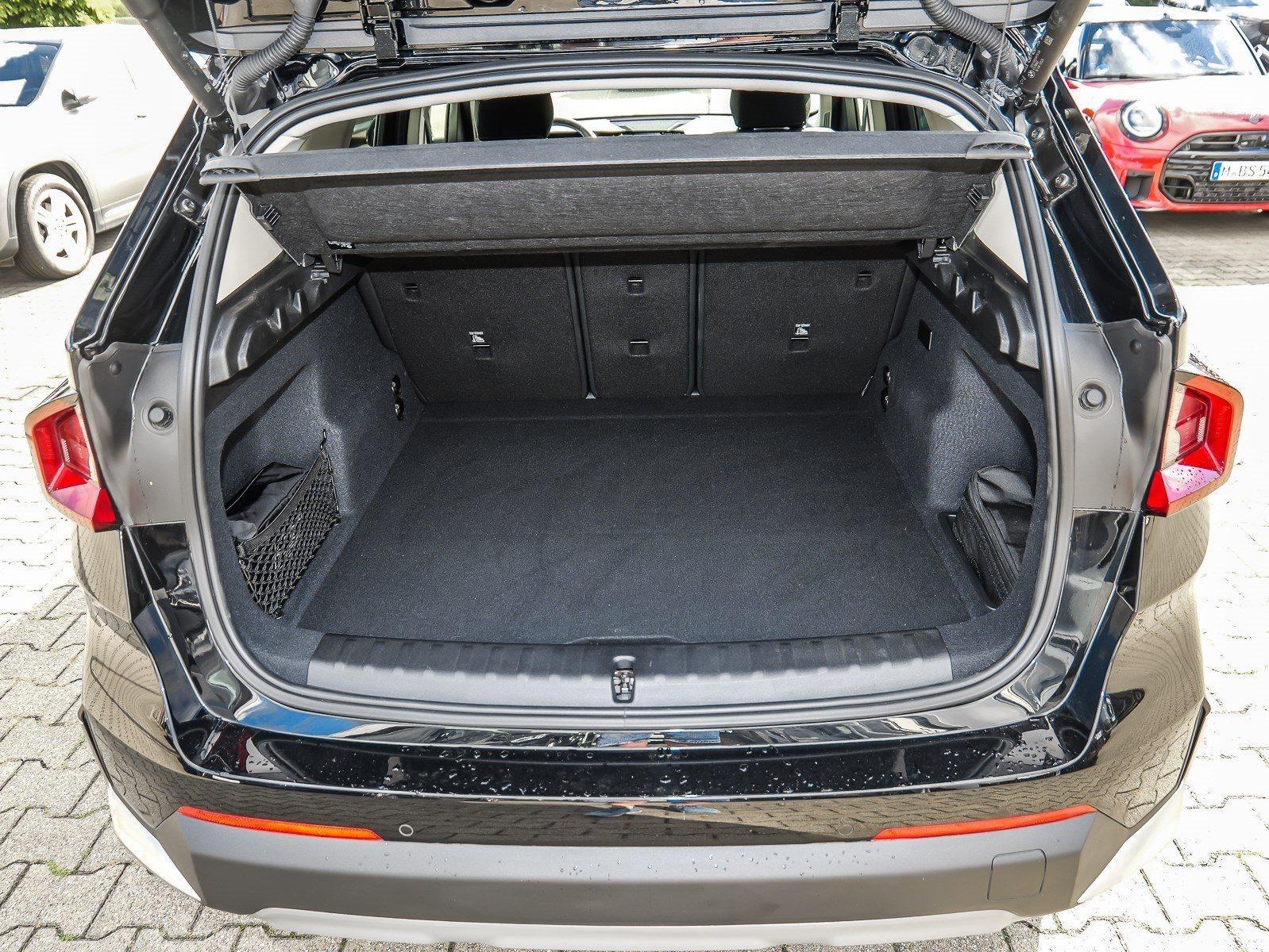 BMW iX1 – Bild 9