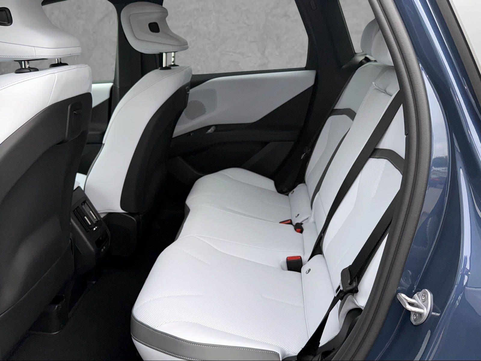 BMW iX3 – Bild 10