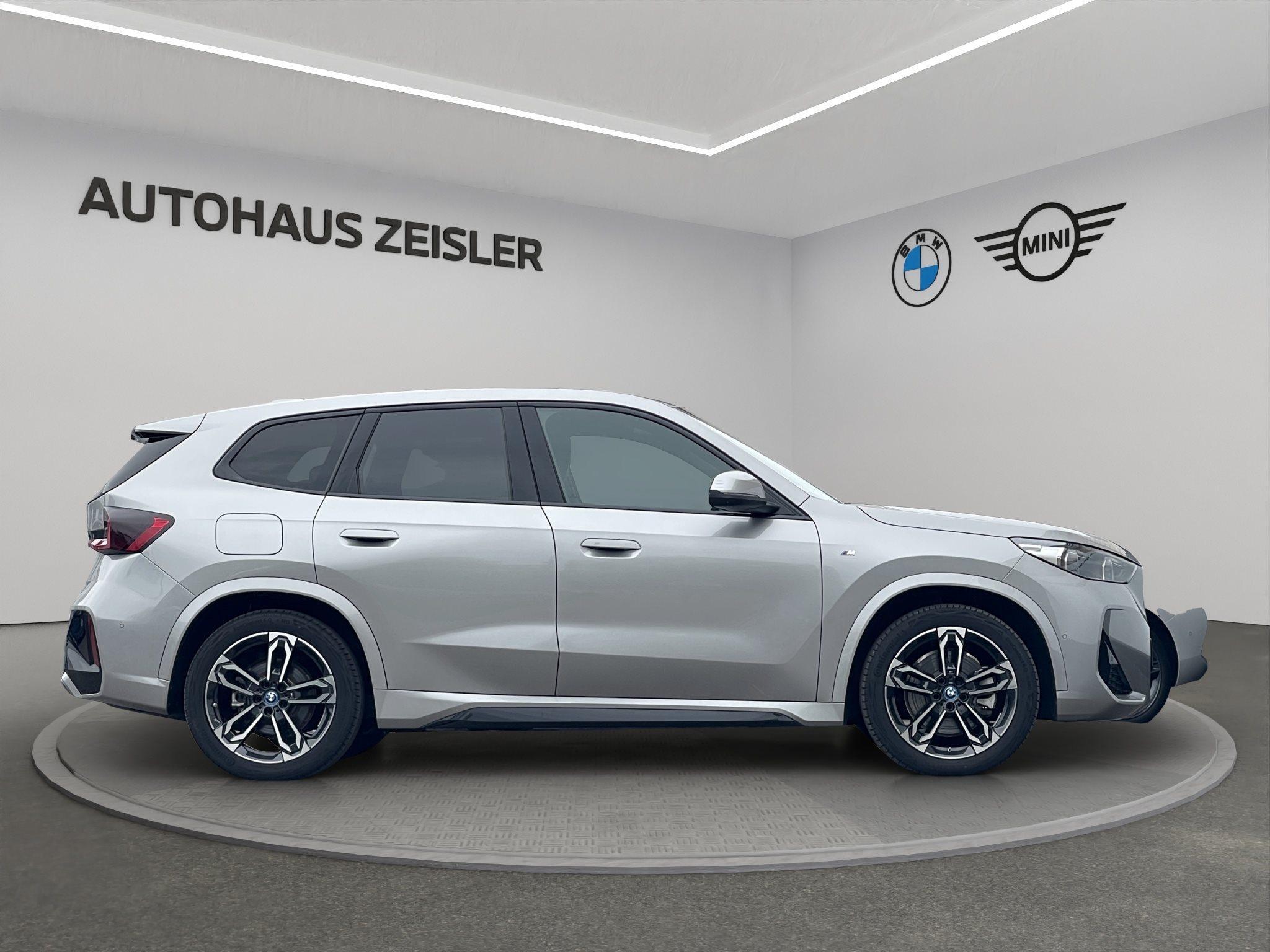 BMW iX1 – Bild 3