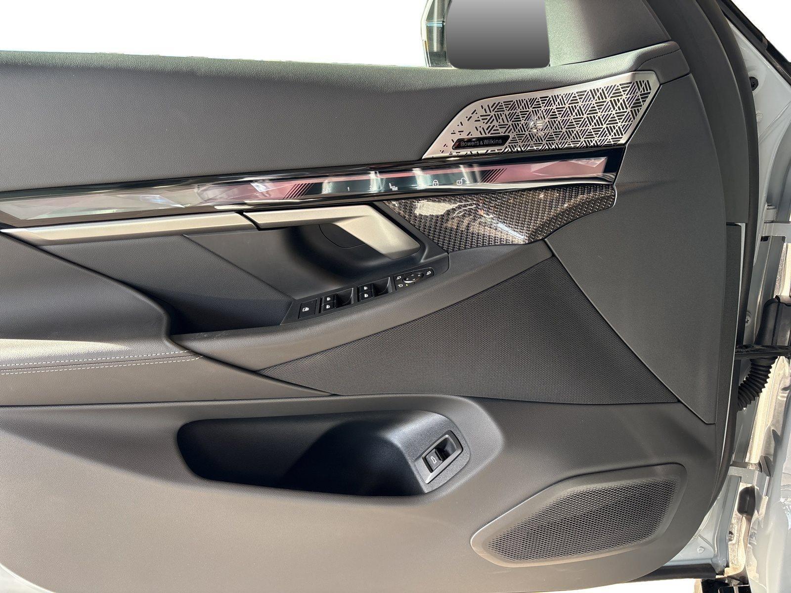 BMW i5 Touring – Bild 24