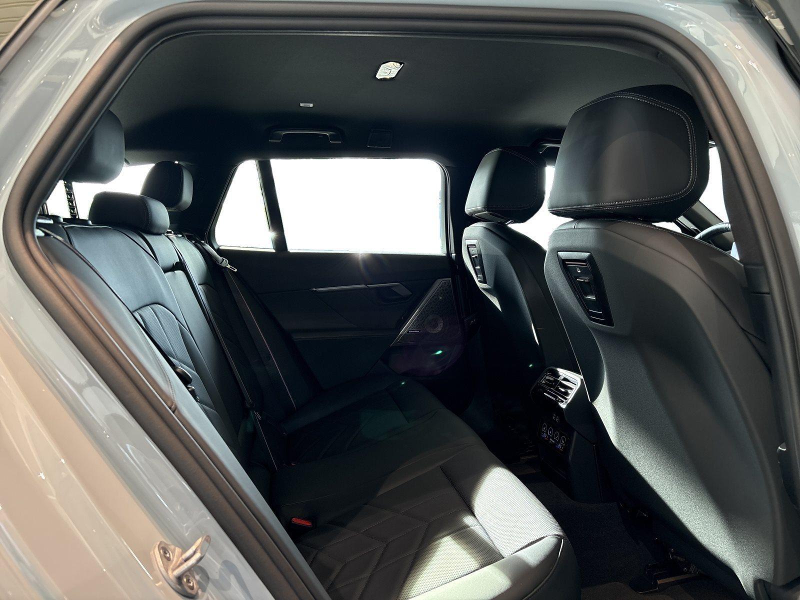 BMW i5 Touring – Bild 19