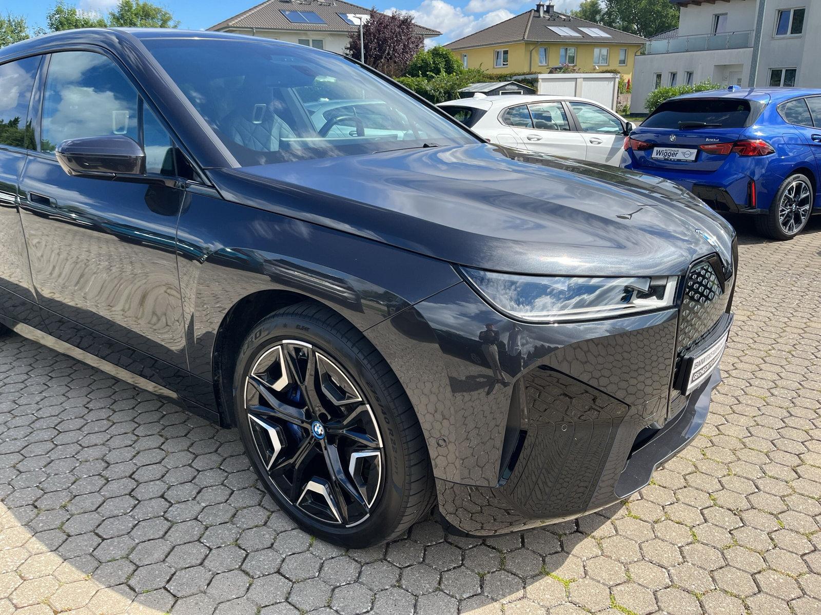 BMW iX – Bild 14