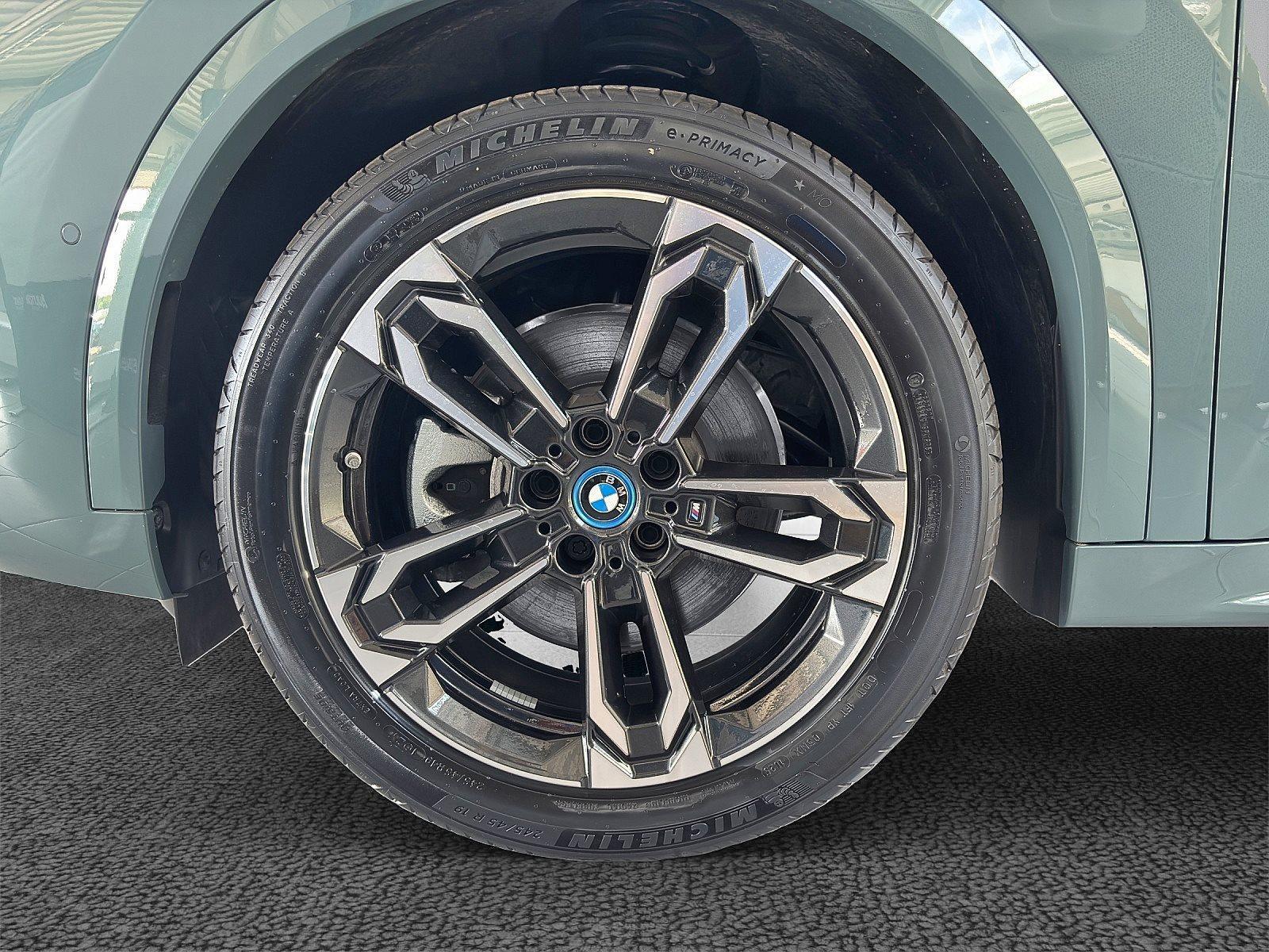 BMW iX2 – Bild 13