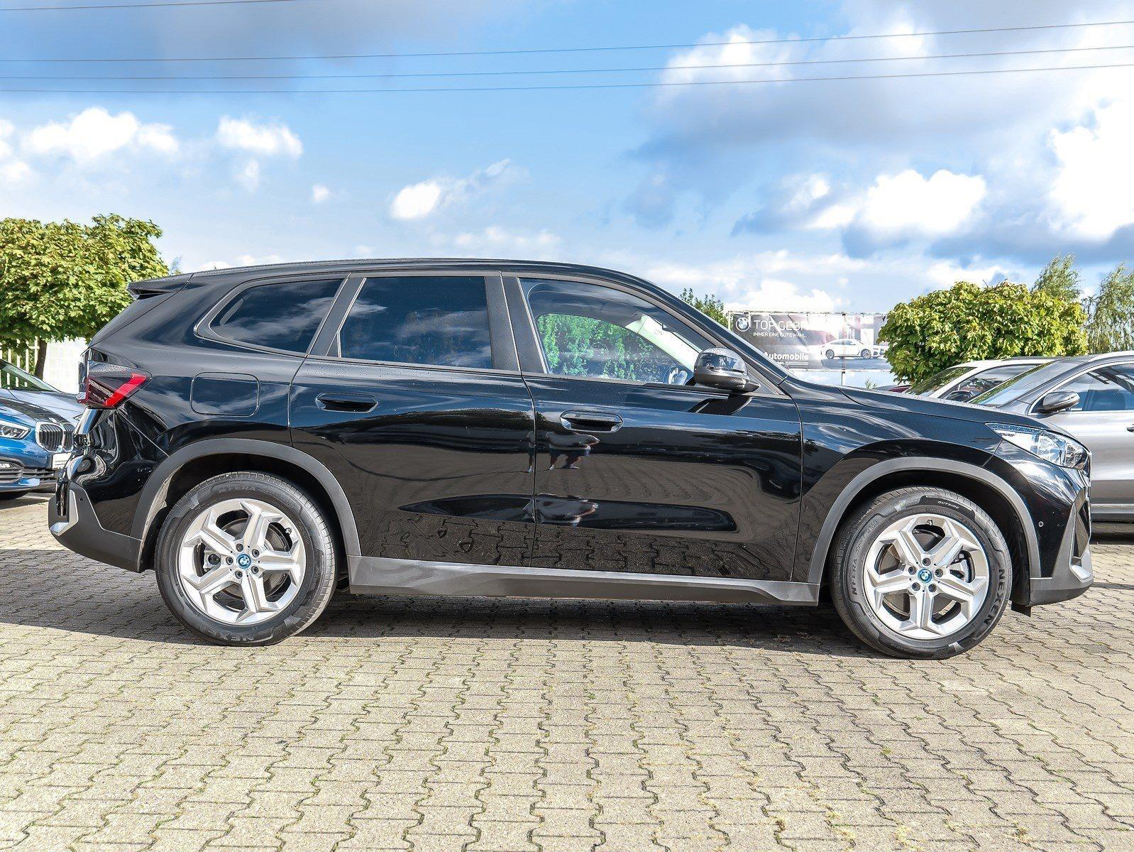 BMW iX1 – Bild 15