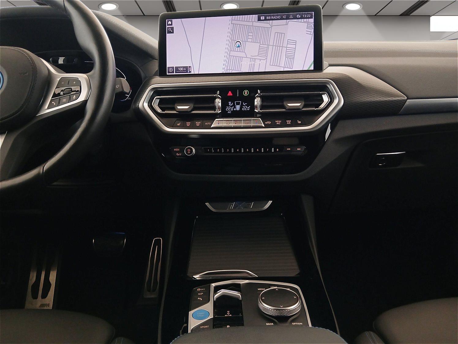 BMW iX3 – Bild 11