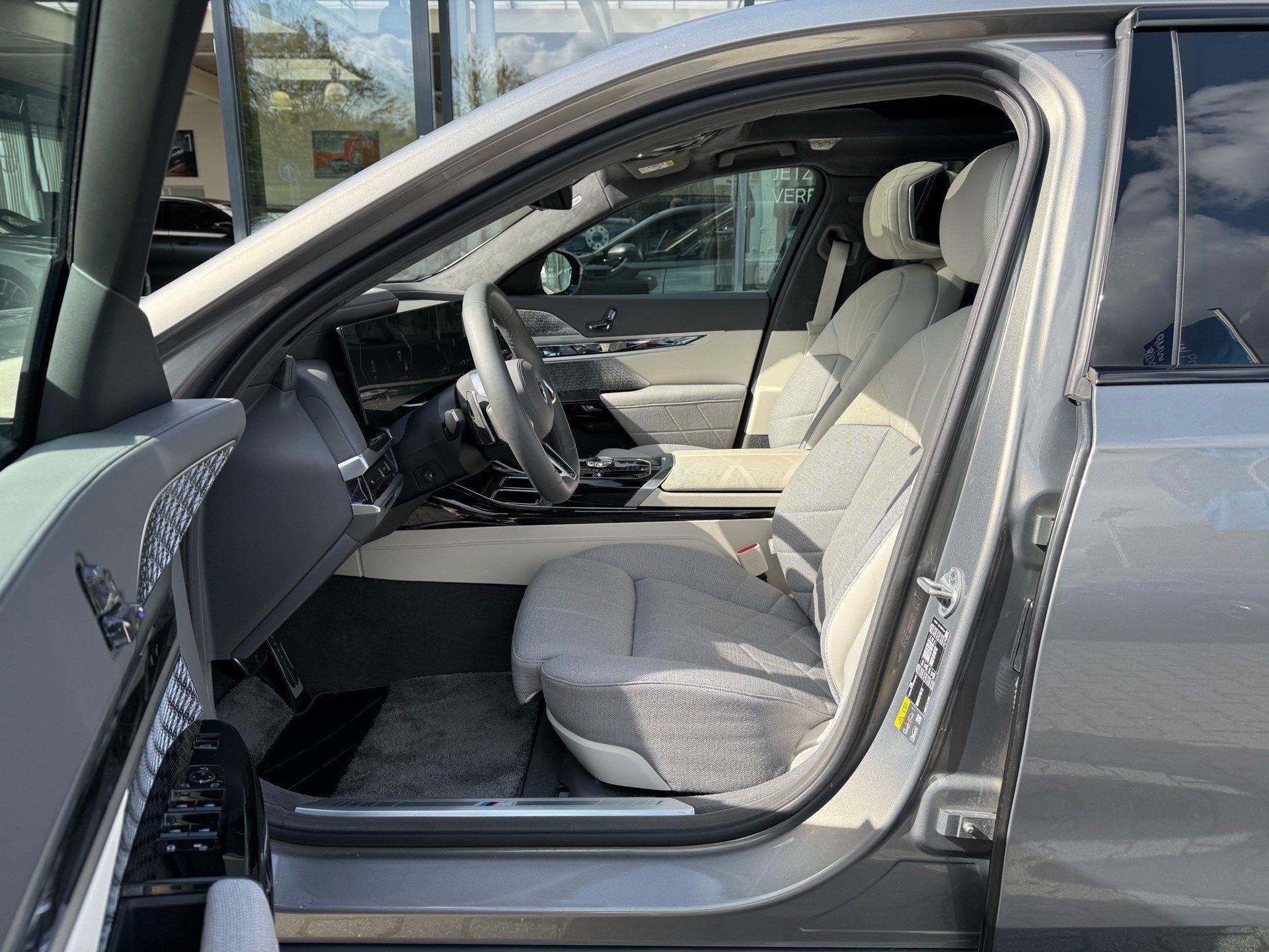 BMW 7er – Bild 25
