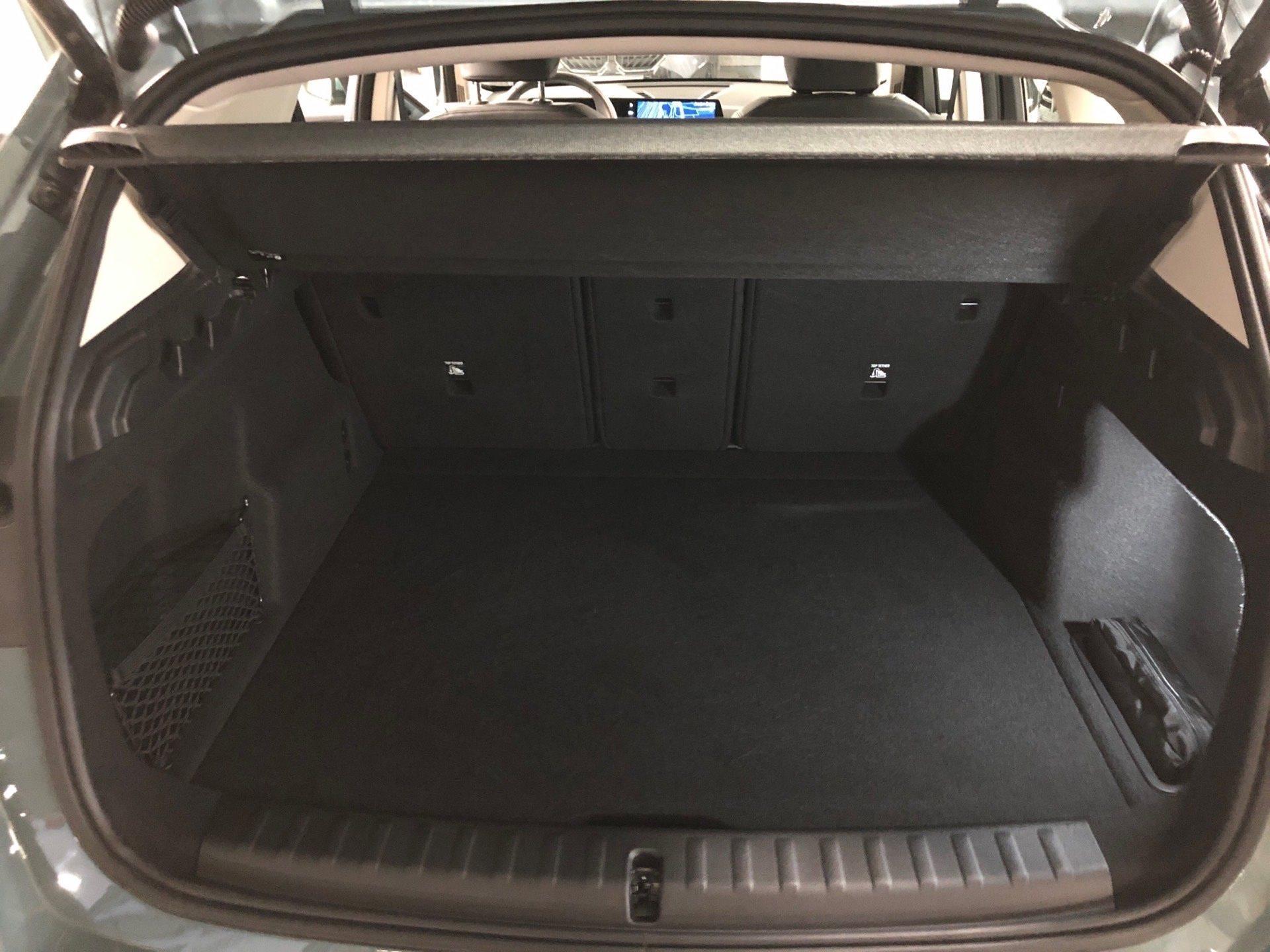 BMW iX1 – Bild 12