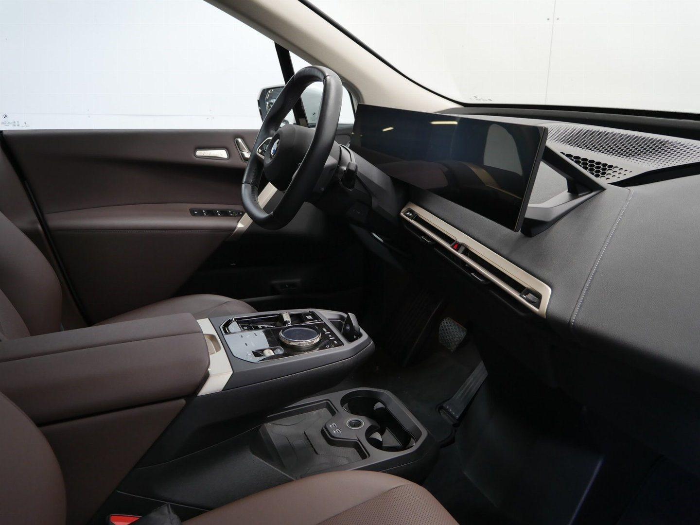 BMW iX – Bild 7