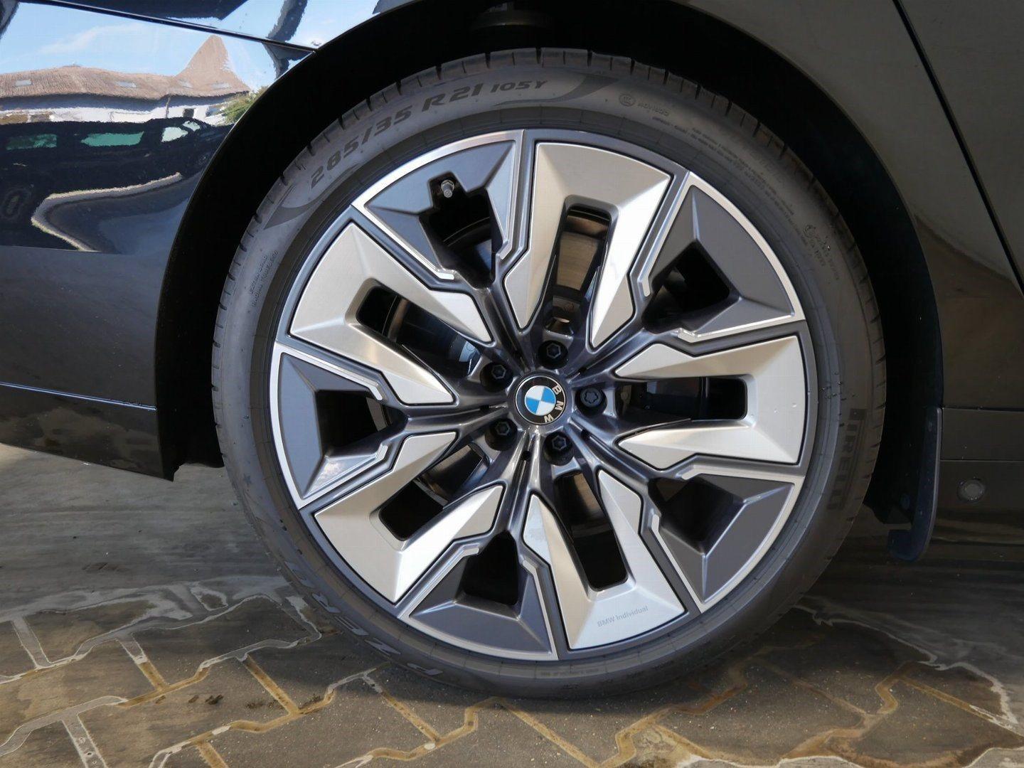 BMW i7 – Bild 18