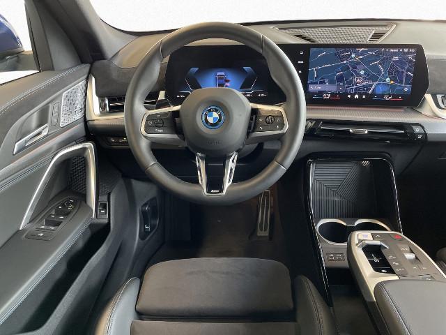BMW iX2 – Bild 8