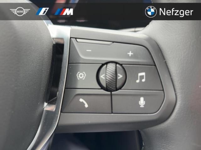 BMW IX1 2023