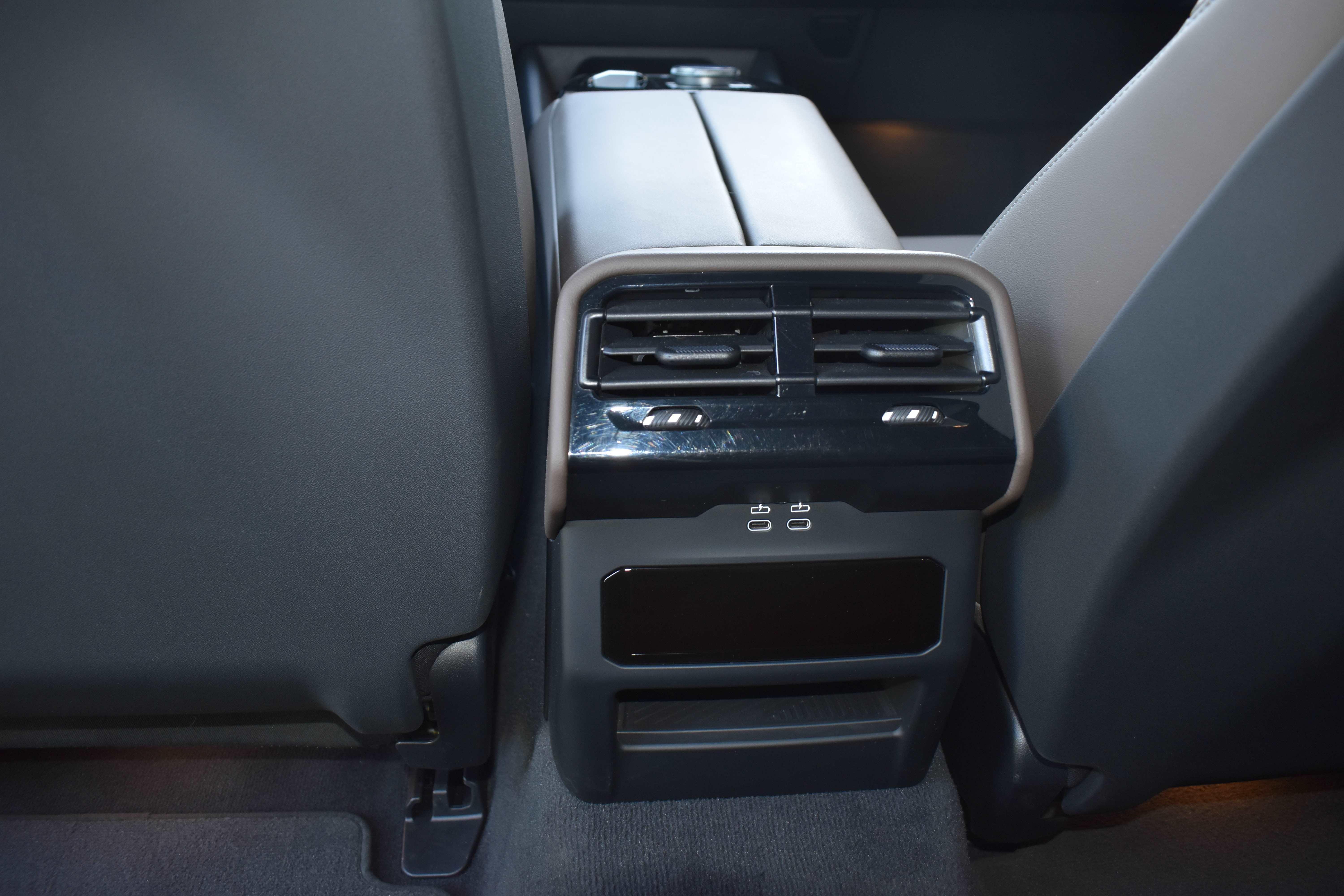 BMW i5 Touring – Bild 9