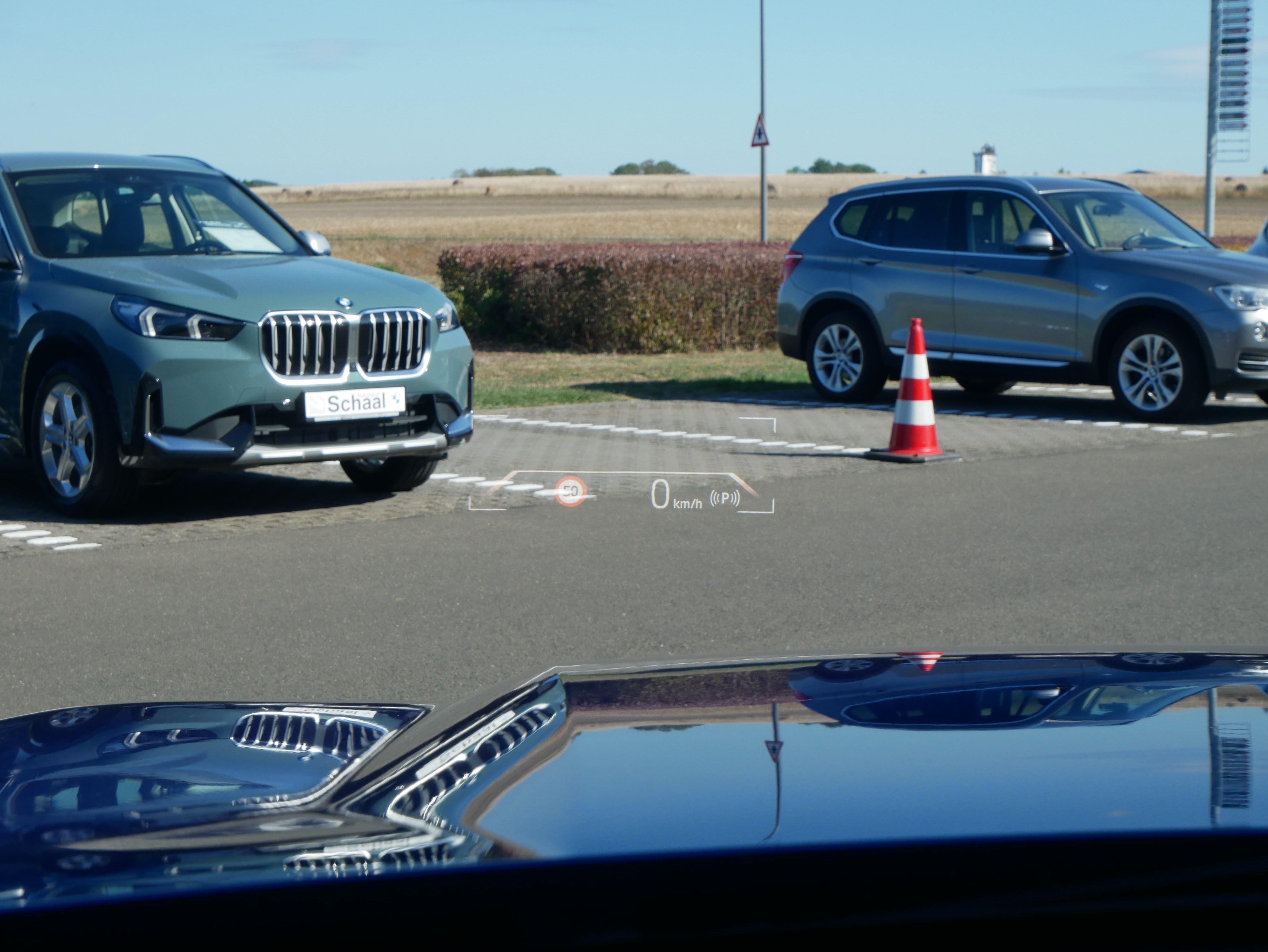 BMW iX1 – Bild 21