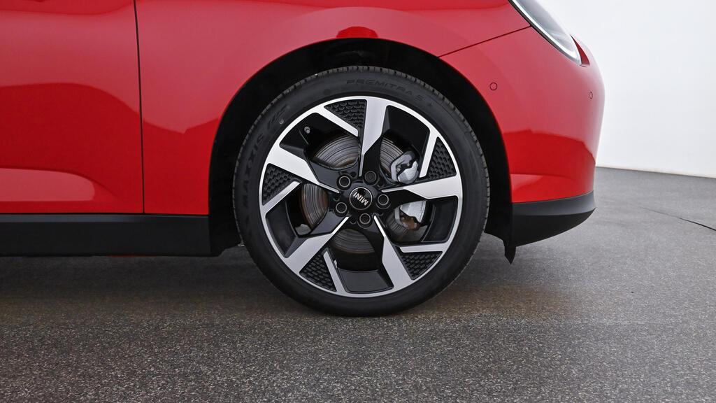 MINI Cooper E J01 HC0