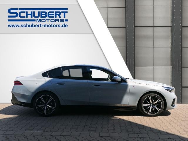 BMW i5 2023