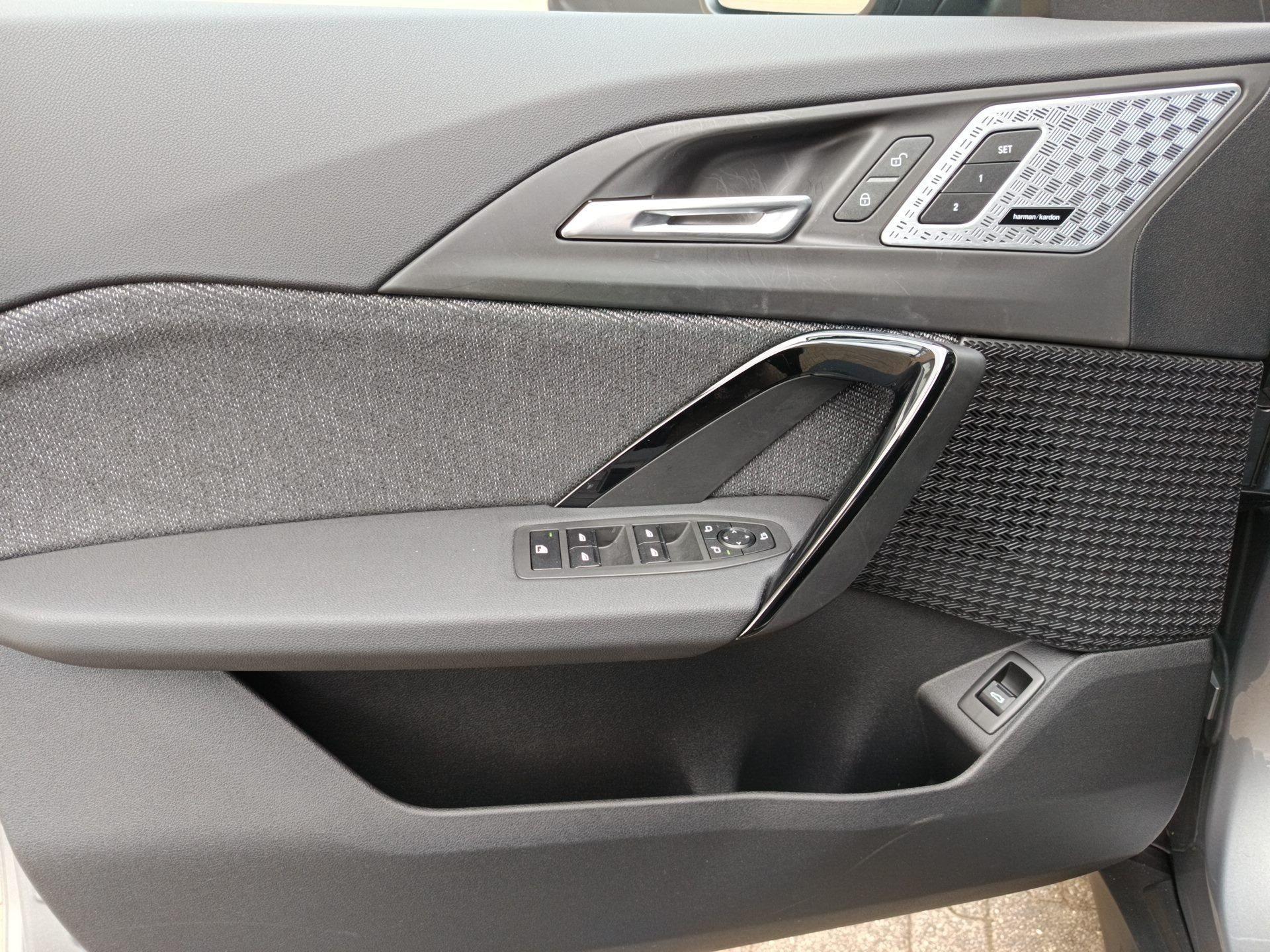 BMW iX2 – Bild 12