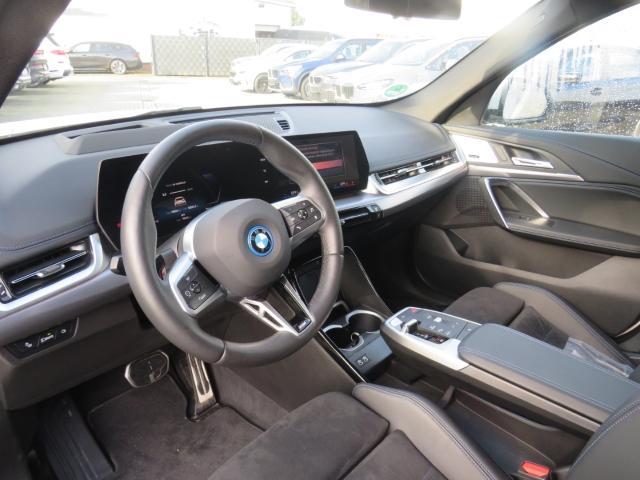BMW iX1 – Bild 8