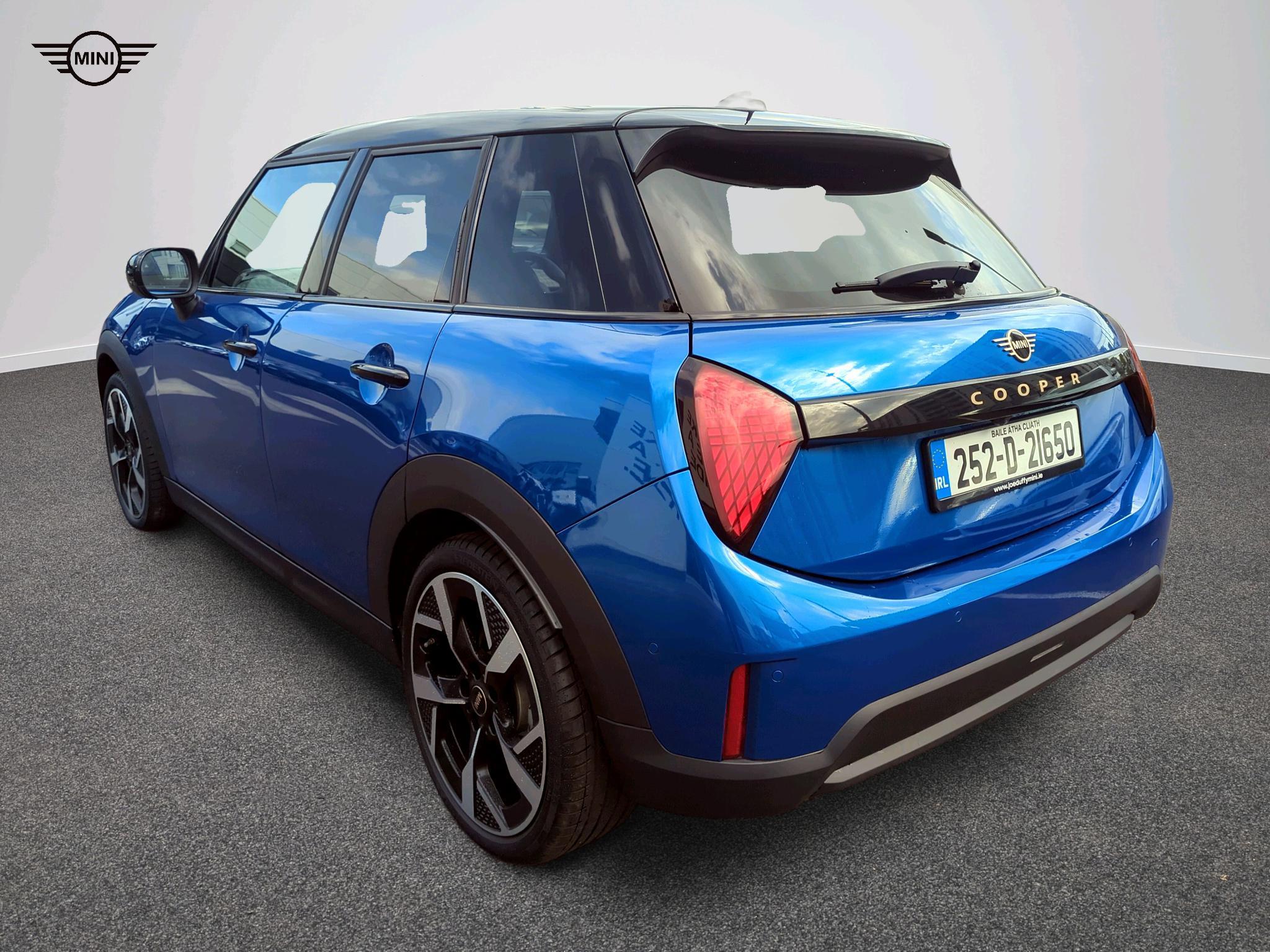 MINI Cooper C 5-Door