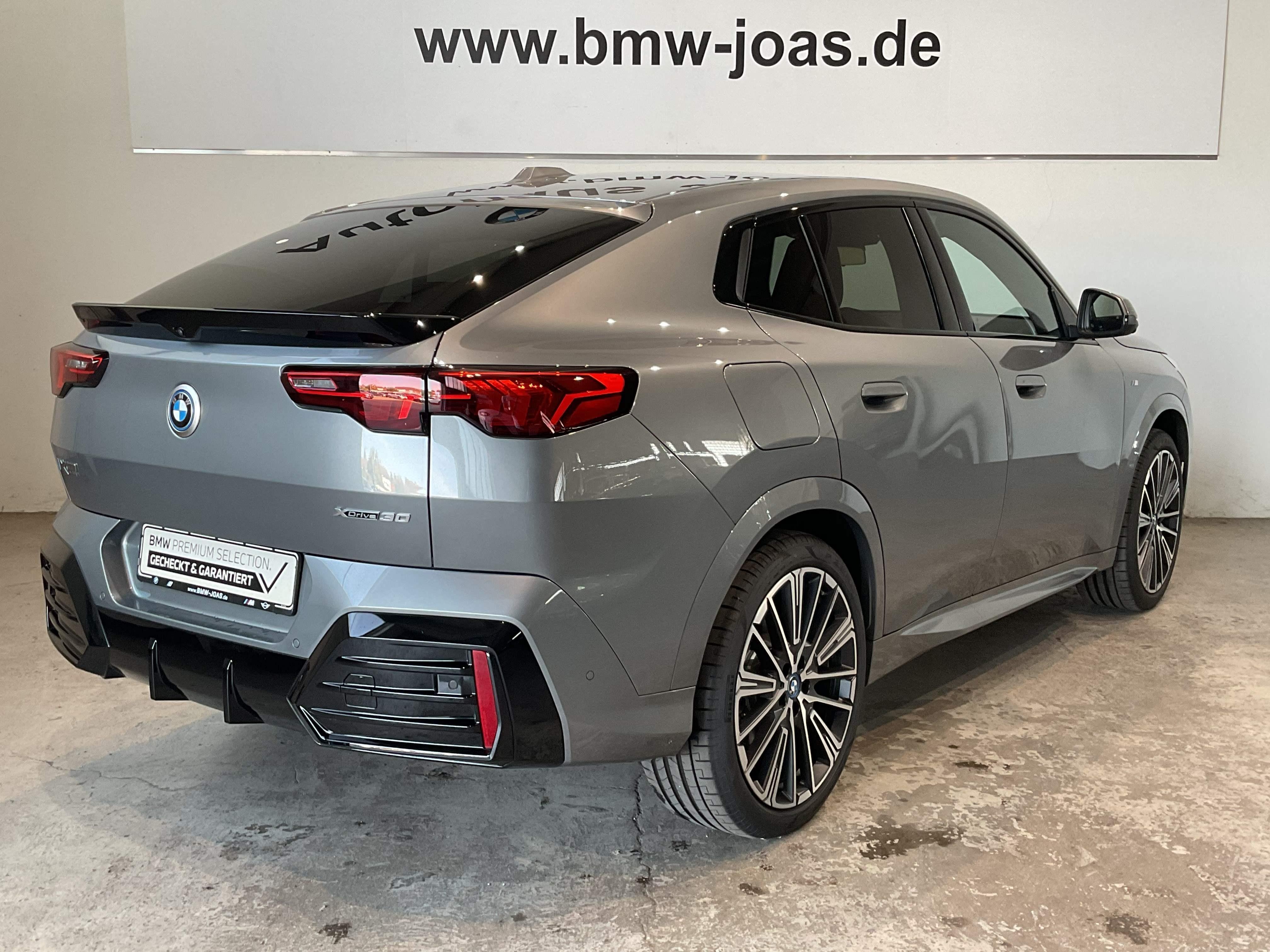BMW iX2 – Bild 13