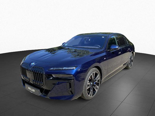 BMW i7
