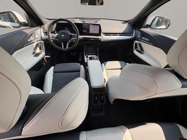 BMW iX2 – Bild 8