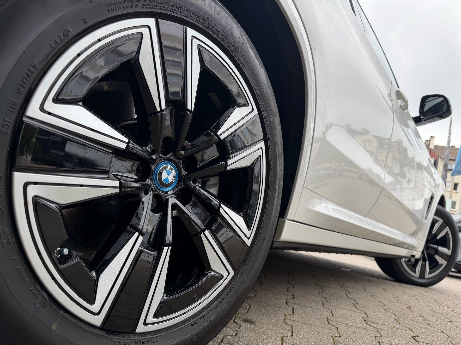 BMW iX3 – Bild 4