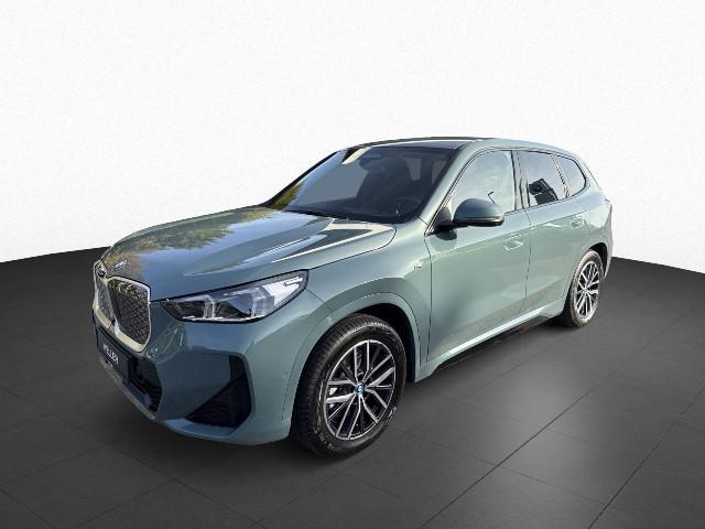 BMW iX1 2025