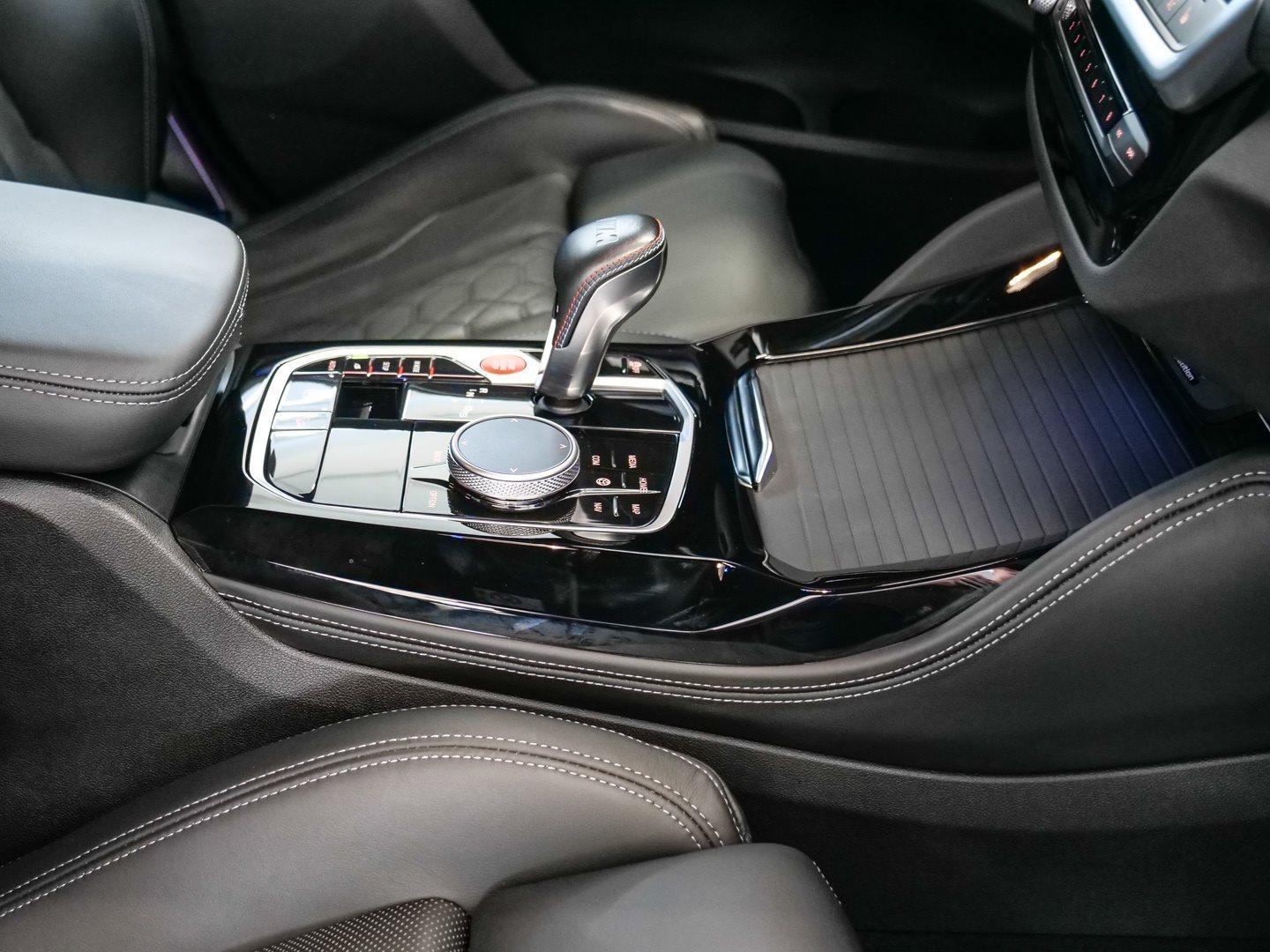 BMW X4M – Bild 8